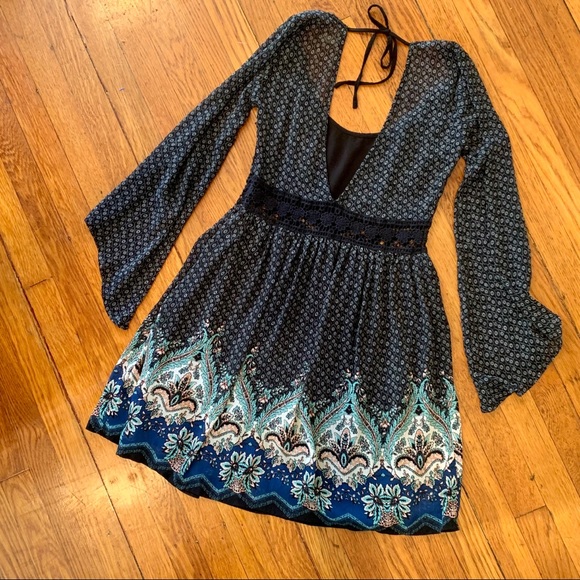 Hollister Boho Paisley Low Backless Dress sz XS - Picture 2 of 4